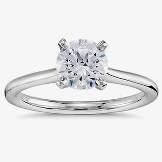 Solitaire engagement ring